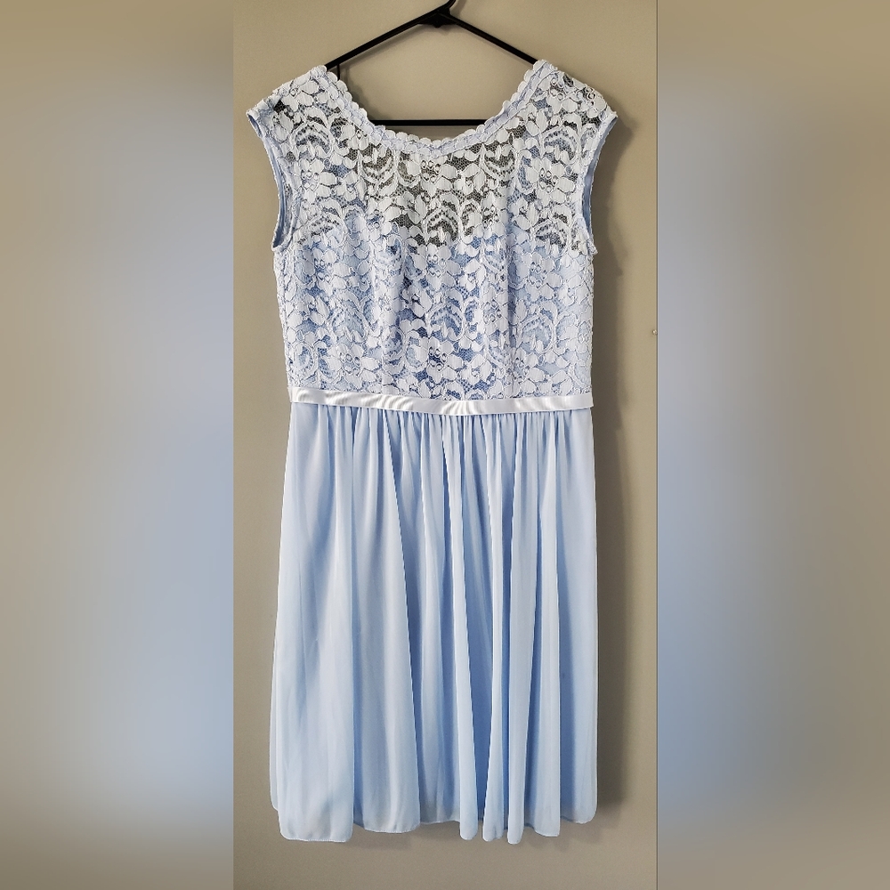 David's Bridal Size 8 Light Blue Bridesmaid Dress